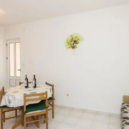 Apartment Dinga - Borak - Comfort One Bedroom With Balcony And Sea View No 4 *